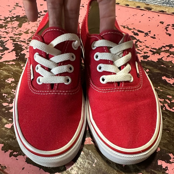 VANS red and white classic sz youth 4.5 - Picture 2 of 7